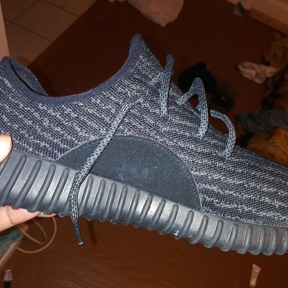 Adidas Yeezy boost 350 low black pirate black